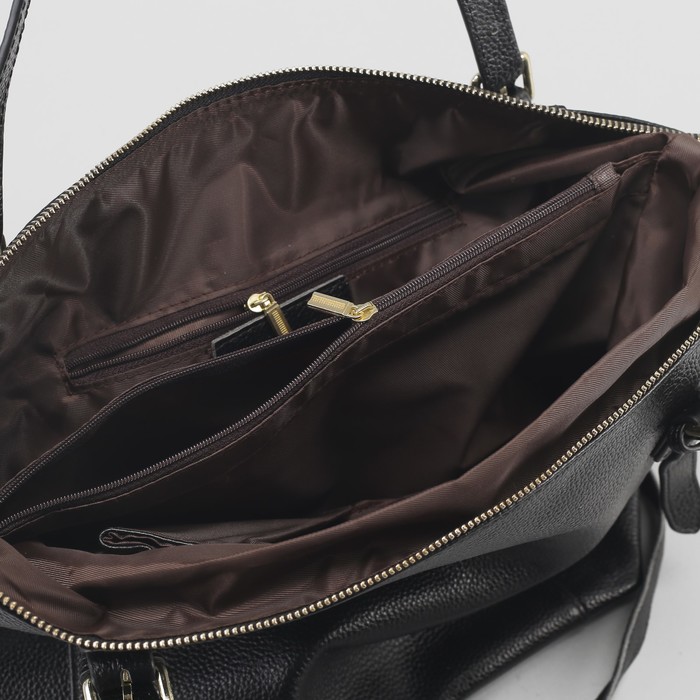 Сумка женская, отдел с перегородкой, 3 наружных кармана, длинный ремень, цвет чёрный