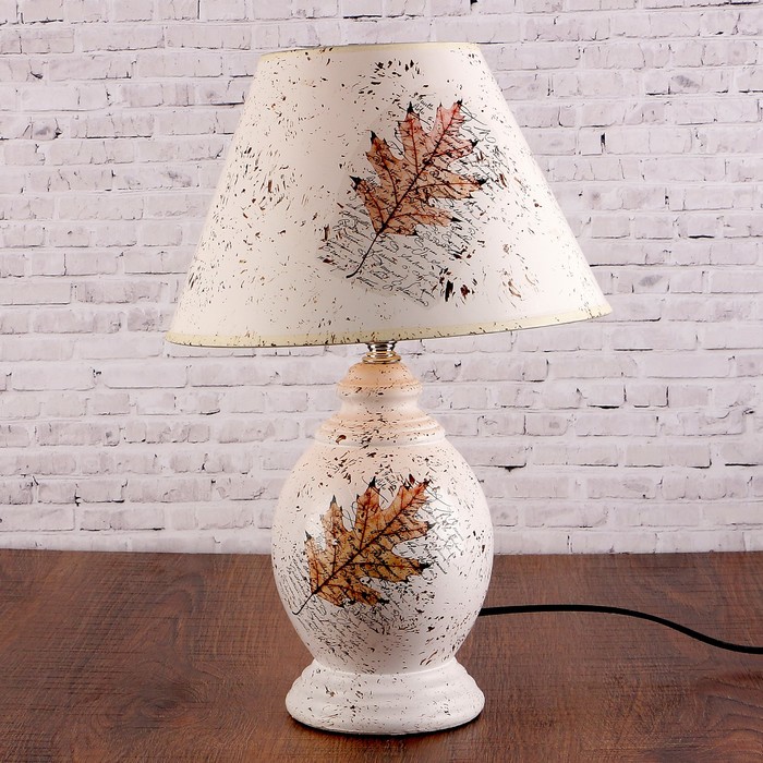 Лампа настольная "Кленовый лист" Е27 220В вазон белая 42х25х25 см