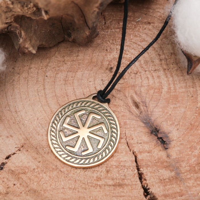 Славянский оберег "Ладинец" энергия любви, счастья и гармонии