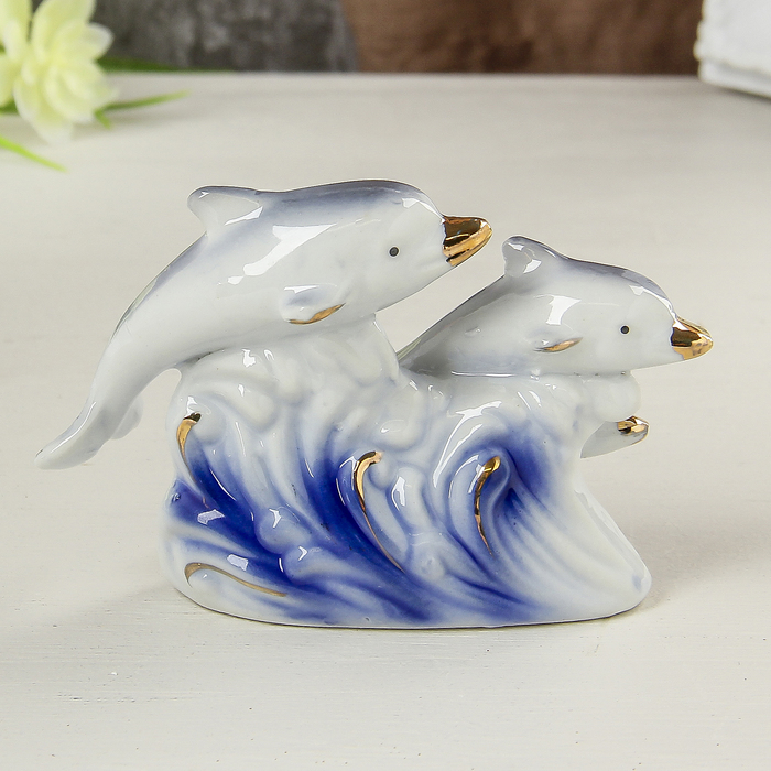 Сувенир керамика "Игры дельфинов" голубые 7,5х10,5х3 см