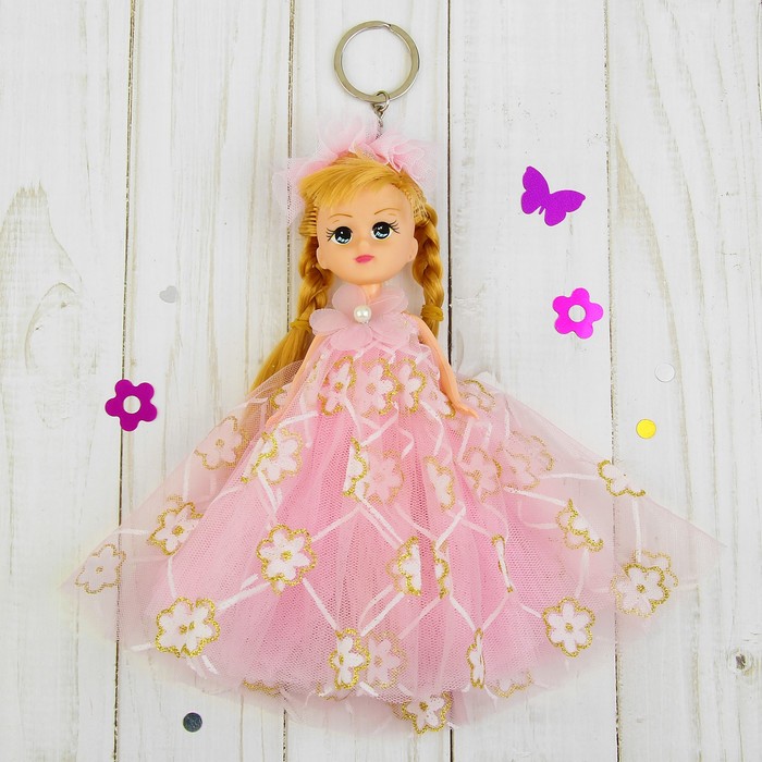 Игрушка-брелок "Куколка" розовое платье, на голове фата