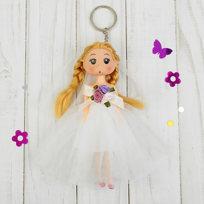 Игрушка-брелок "Невеста" с цветами