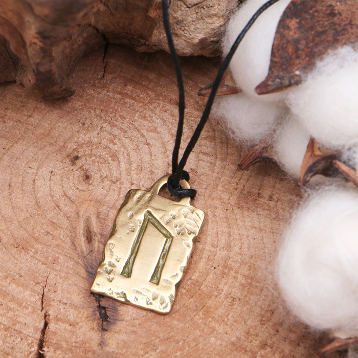 Руна № 02 Уруз ( сила, борющаяся с недугами и успешно побеждающая их)