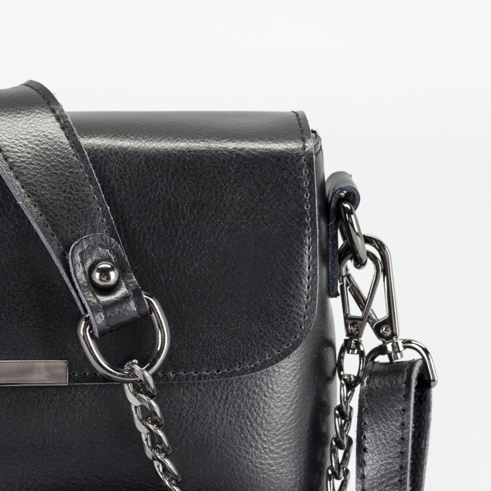 Сумка женская на молнии, 1 отдел с перегородкой, наружный карман, длинный ремень, цвет чёрный