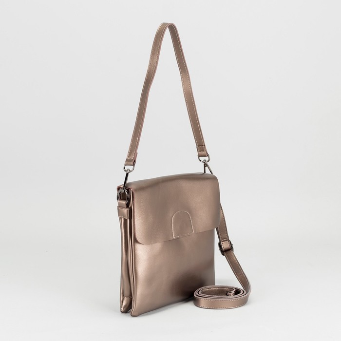 Сумка женская на молнии, 2 отдела, наружный карман, длинный ремень, цвет бронзовый