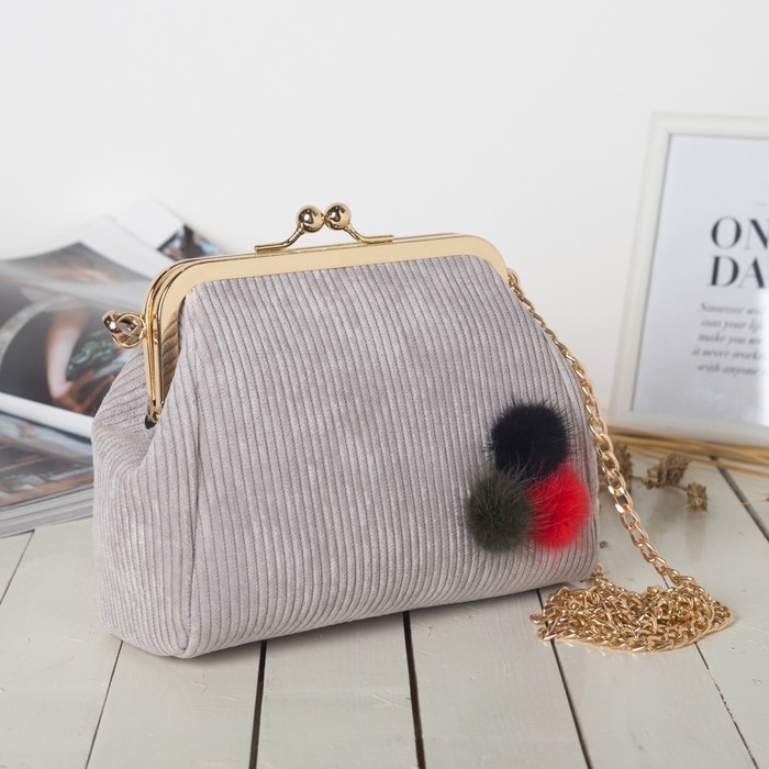 Сумка женская на фермуаре, 1 отдел, длинная цепь, цвет серый