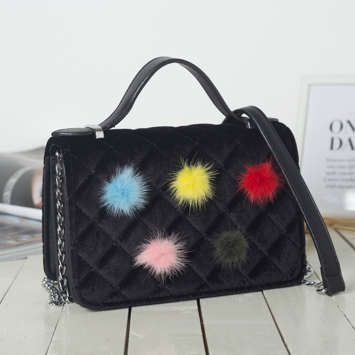 Сумка женская на клапане, 2 отдела, длинная цепь, цвет чёрный