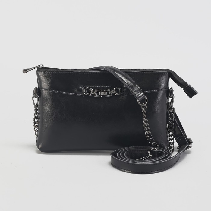 Клатч женский на молнии, 1 отдел с перегородкой, наружный карман, длинный ремень, цвет чёрный