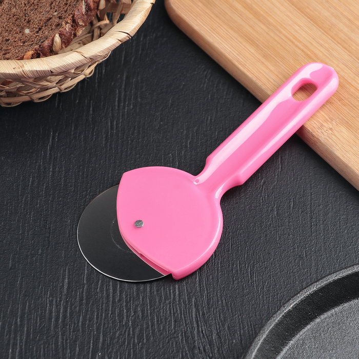 Нож для пиццы и теста "Наклон" 16,5х7 см, цвета МИКС