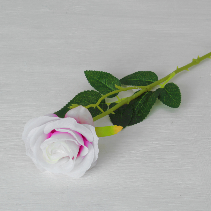 Цветы искусственные "Роза Морокко" 7*55 см, бело-сиреневая