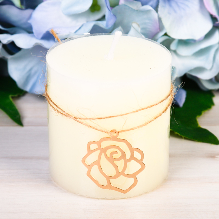 Подарочная свеча "С 8 Марта"