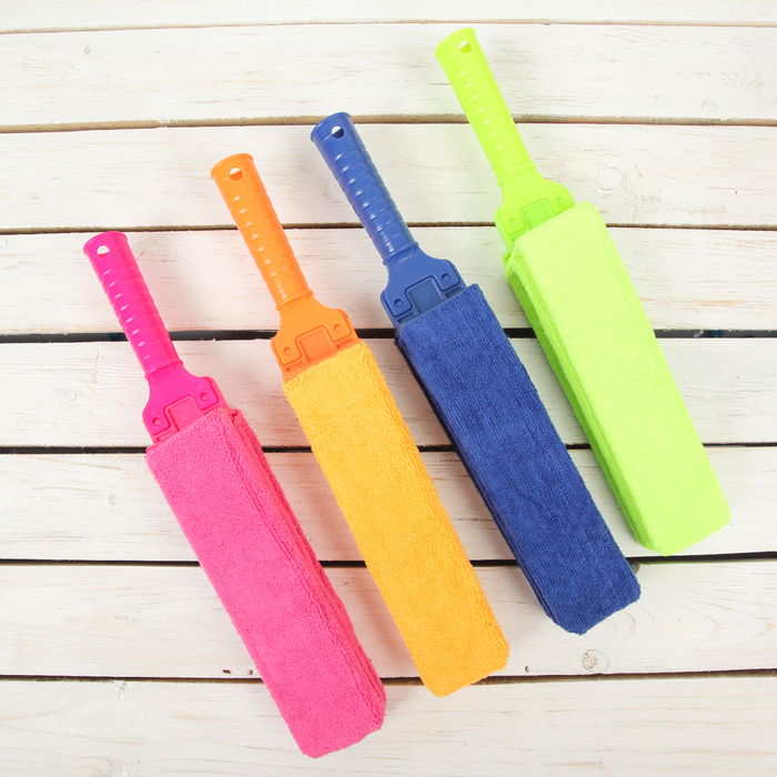 Щетка для жалюзи 71х6х6 см, насадка 25 см, на черенок 3 см, цвет МИКС