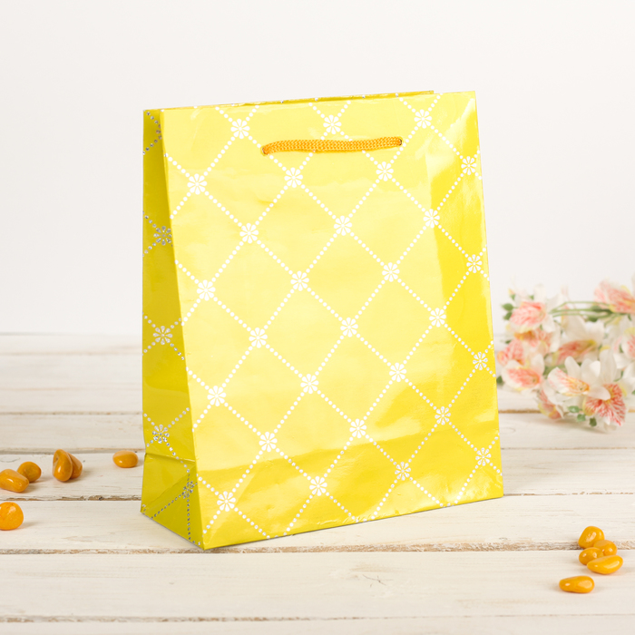 Пакет голографический "Цветочный узор", 11,5 х 6,5 х 14,5 см