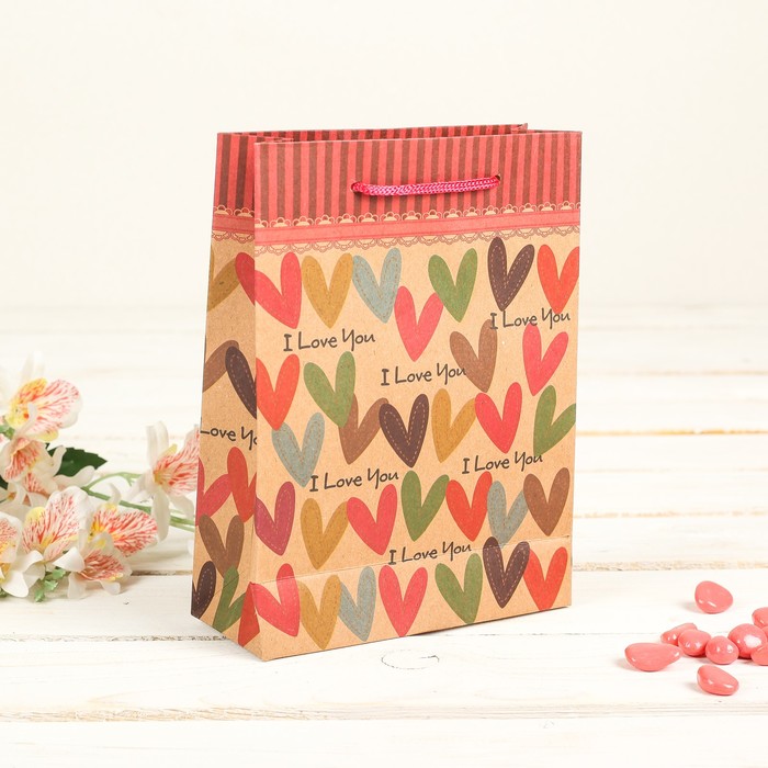 Пакет крафт "Сердечки", 19 х 8 х 24 см