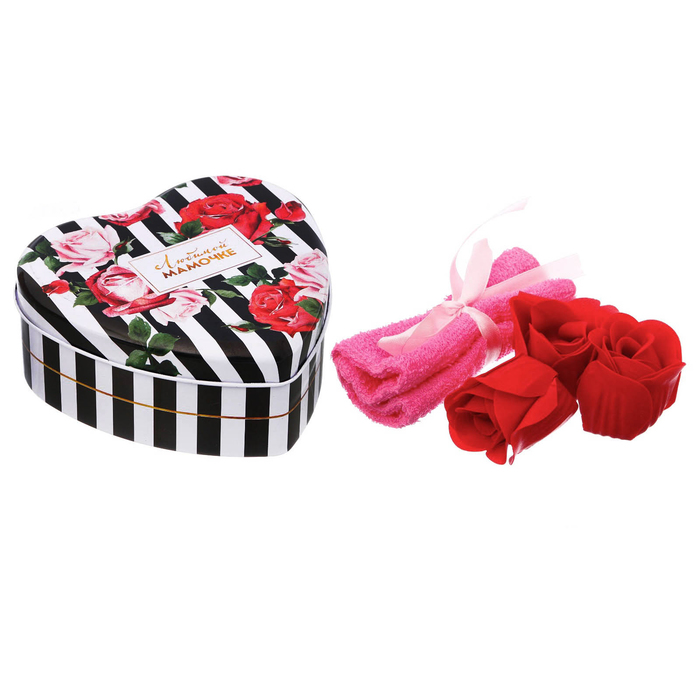 Набор "Любимой мамочке": 5 мыльных лепестков и полотенце в шкатулке