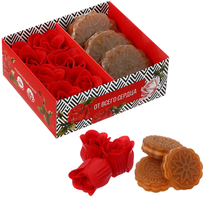 Подарочный набор "От всего сердца": мыльные лепестки и мыло в форме пирожного