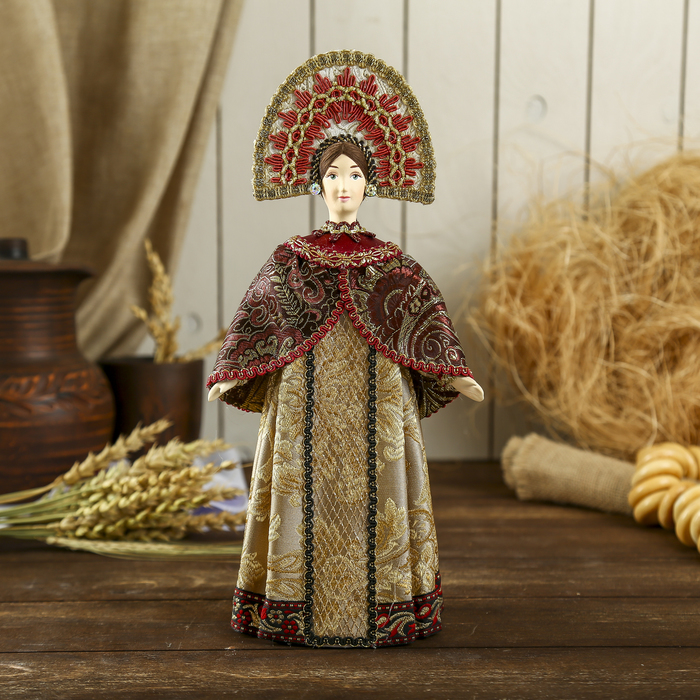 Сувенирная кукла "Боярыня в бордовой накидке" 30х13 см