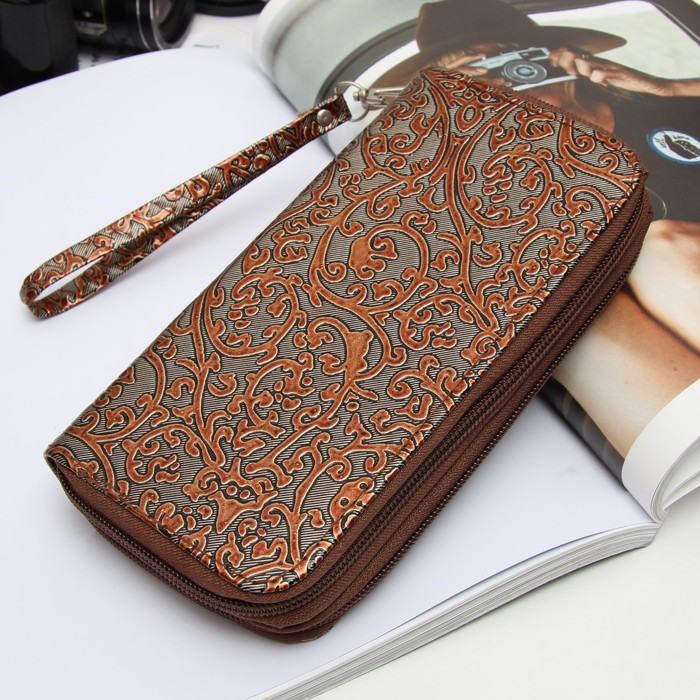 Кошелёк женский на молнии, 4 отдела, для монет, с ручкой, цвет коричневый