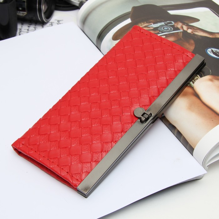 Кошелёк женский на застёжке, 4 отдела, для монет, для карт, цвет красный