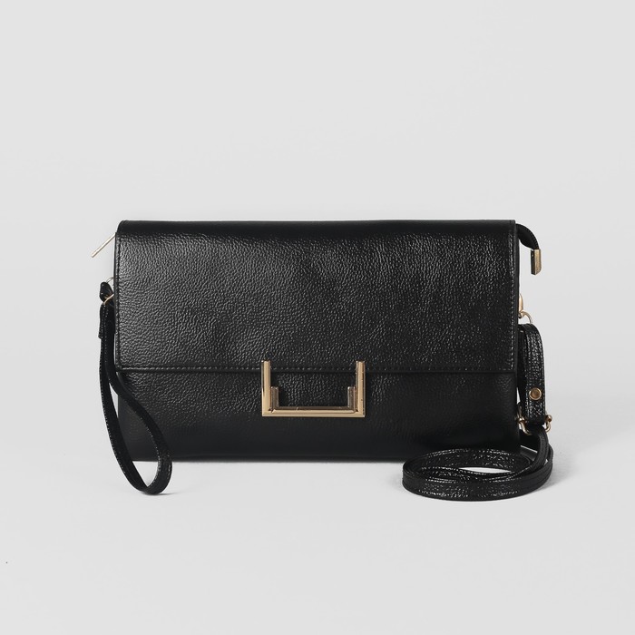 Клатч женский на молнии, 3 отдела, наружный карман, с ручкой, длинный ремень, цвет чёрный
