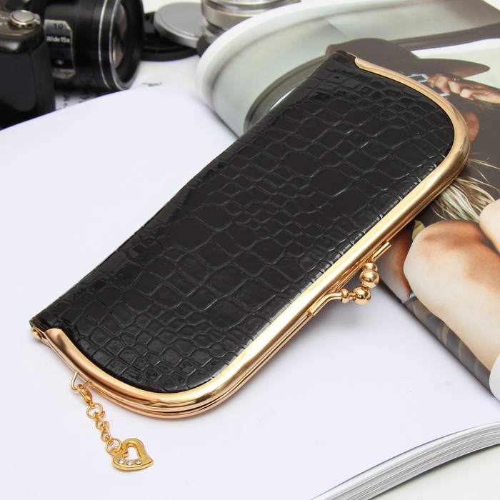 Кошелёк женский на фермуаре, 4 отдела, для монет, цвет чёрный