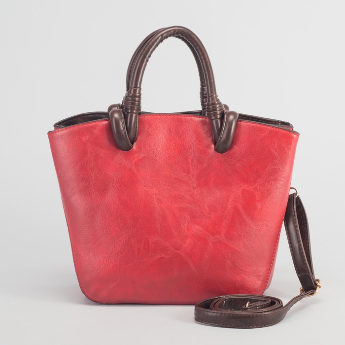 Сумка женская на магните, 3 отдела, длинный ремень, цвет красный