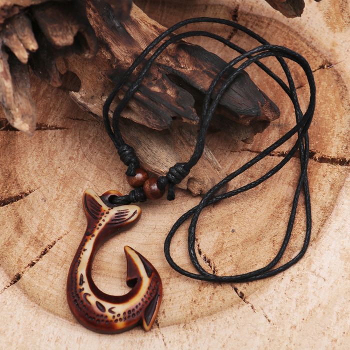 Кулон мужской "Крючок" длина 40-80см регулир-я, цвет коричнево-чёрный