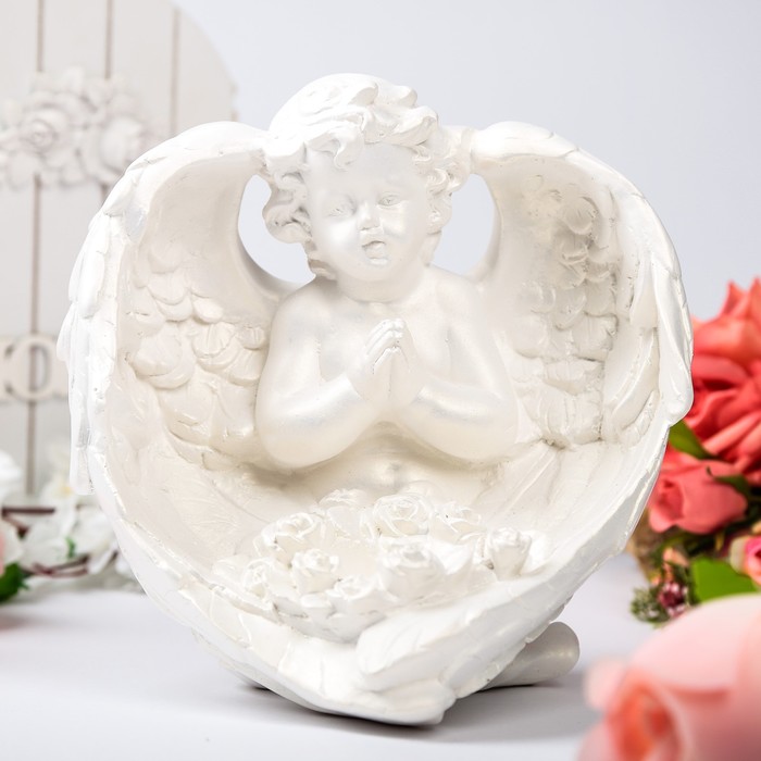 Статуэтка "Ангел в крыльях", белая