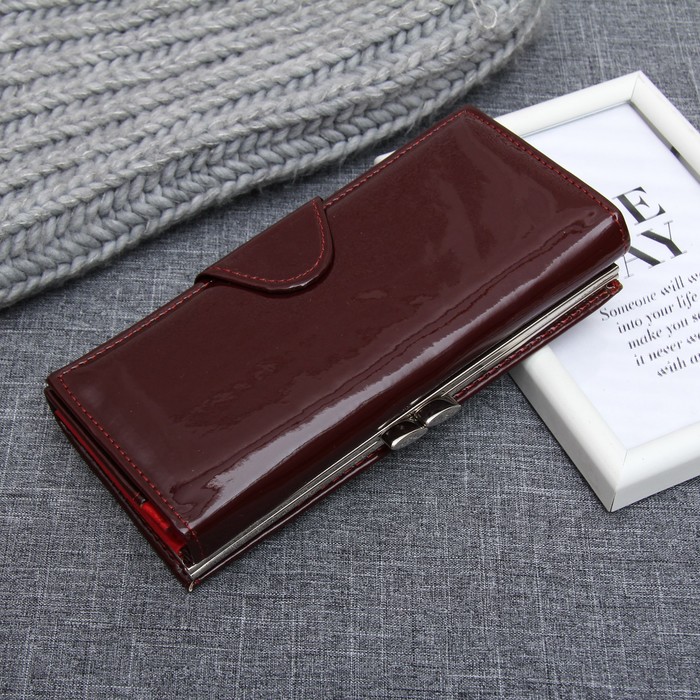 Кошелёк женский на кнопке, 4 отдела, 2 отдела на рамке, для карт, цвет бордовый