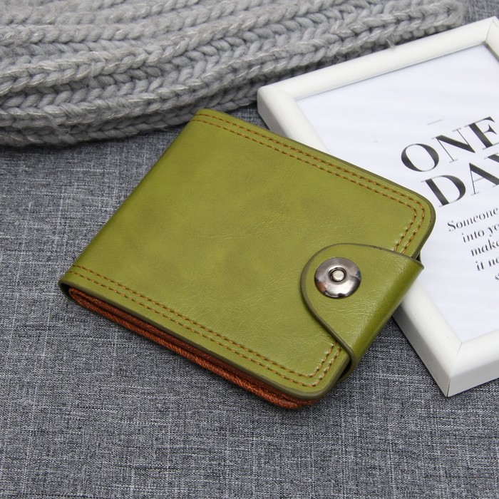 Кошелёк женский на магните, 4 отделов, для карт, цвет зелёный