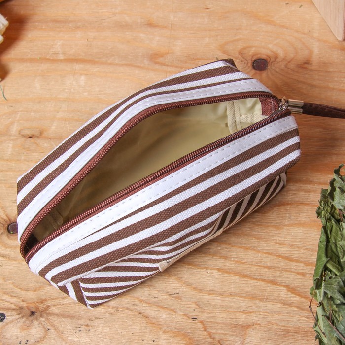 Набор косметичек 2 в 1 "Полосатик", 1 отдел, с ручкой, цвет коричневый