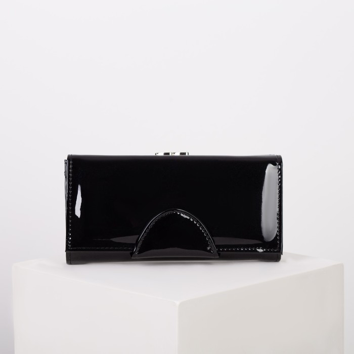 Кошелёк женский на кнопке, 4 отдела, 2 отдела на рамке, для карт, цвет чёрный