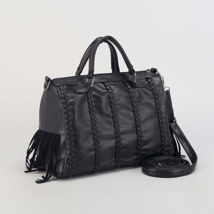 Сумка женская, отдел на молнии, наружный карман, длинный ремень, цвет чёрный