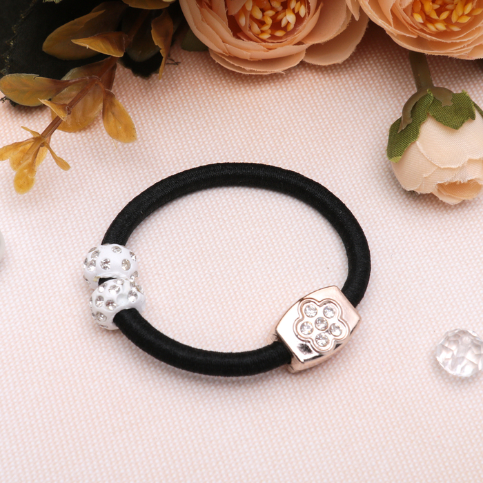 Резинка для волос "Шарики со стразами"