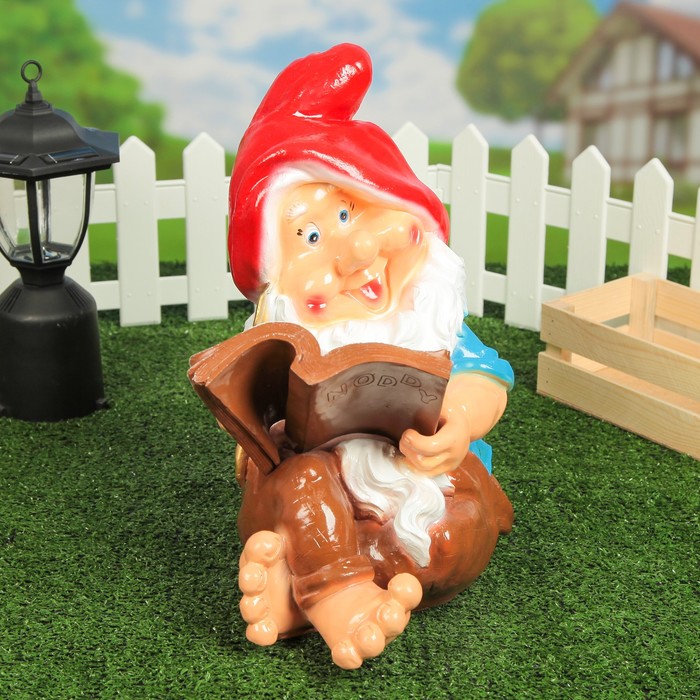 Садовая фигура "Гном с книгой", 38 см