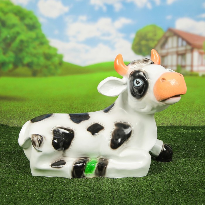 Садовая фигура "Бурёнка лежащая"