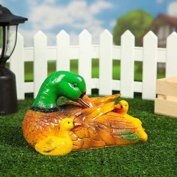 Садовая фигура "Утка с утятами малая"