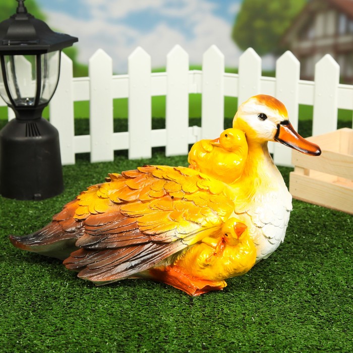 Садовая фигура "Утка с утятами большая"