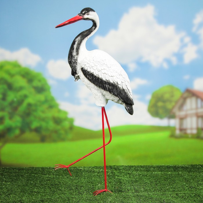 Садовая фигура "Журавль на металлических ногах", 80 см