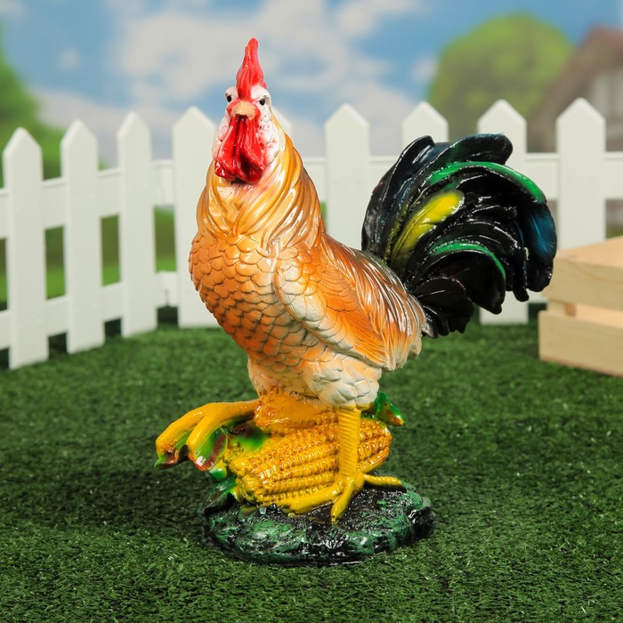 Садовая фигура "Петух с кукурузой №1"