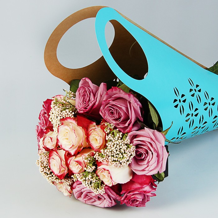 Пакет для цветов с вырубкой "Кувшин", бирюзовый, 37 х 18 см