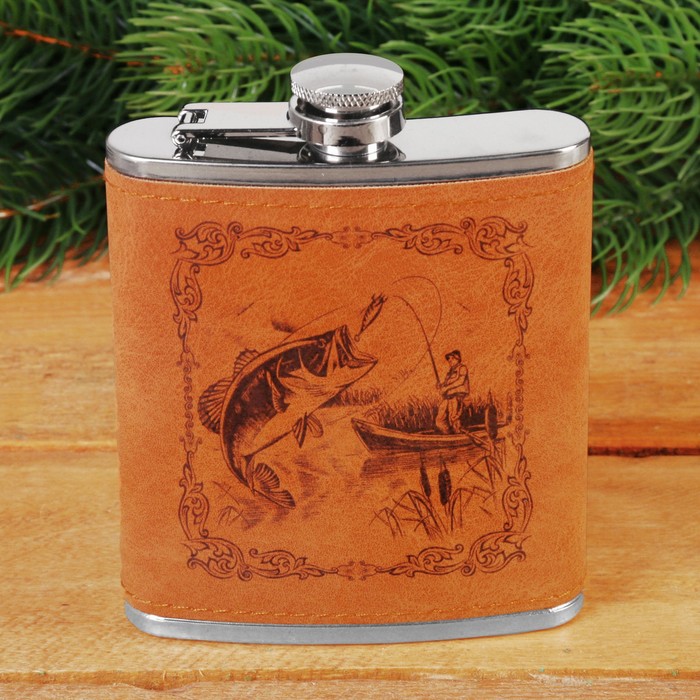 Набор в книге-шкатулке "Русская рыбалка. Рыбак и рыба", фляжка, мультитул, стопка 2 шт.