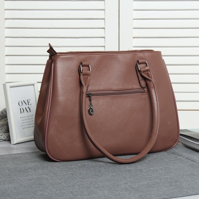 Сумка женская, 2 отдела на молниях, 3 наружных кармана, цвет пудровый