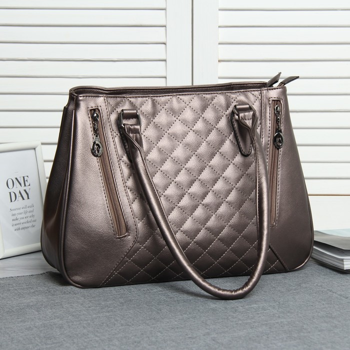 Сумка женская, 2 отдела на молниях, 3 наружных кармана, цвет серебристый