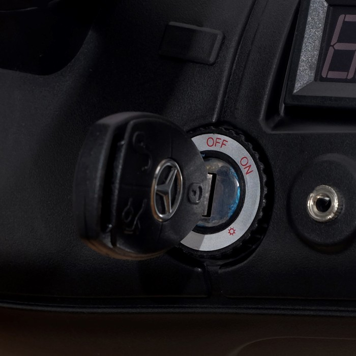 Электромобиль MERCEDES-BENZ SLR MCLAREN New, EVA колёса, цвет шампань глянец