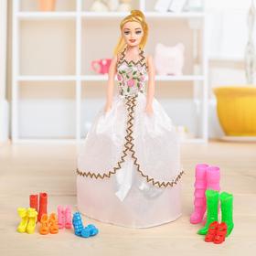 Кукла-модель «Дженифер» с набором обуви, МИКС от Сима-ленд