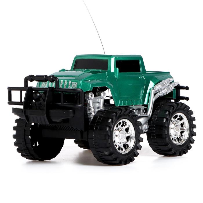 Машина радиоуправляемая "Внедорожник", работает от батареек, МИКС
