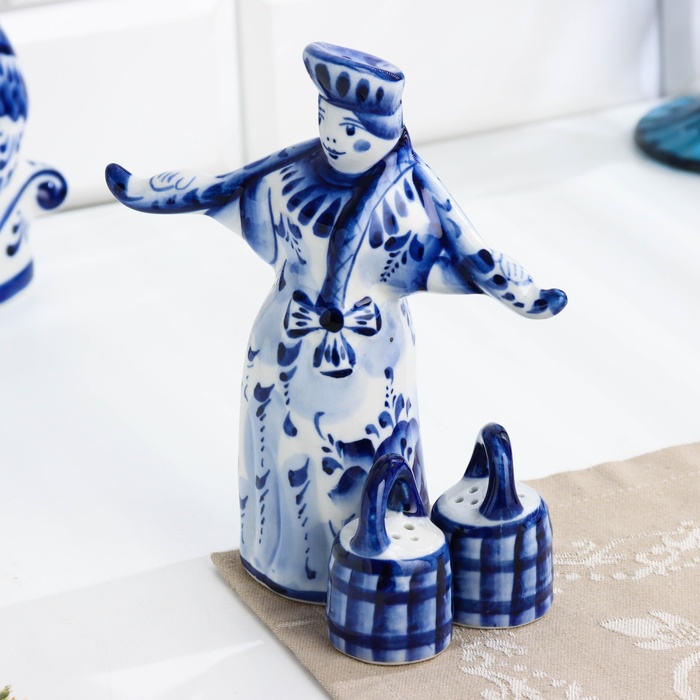 Набор для специй «Дама с коромыслом», 5×13×20 см, гжель