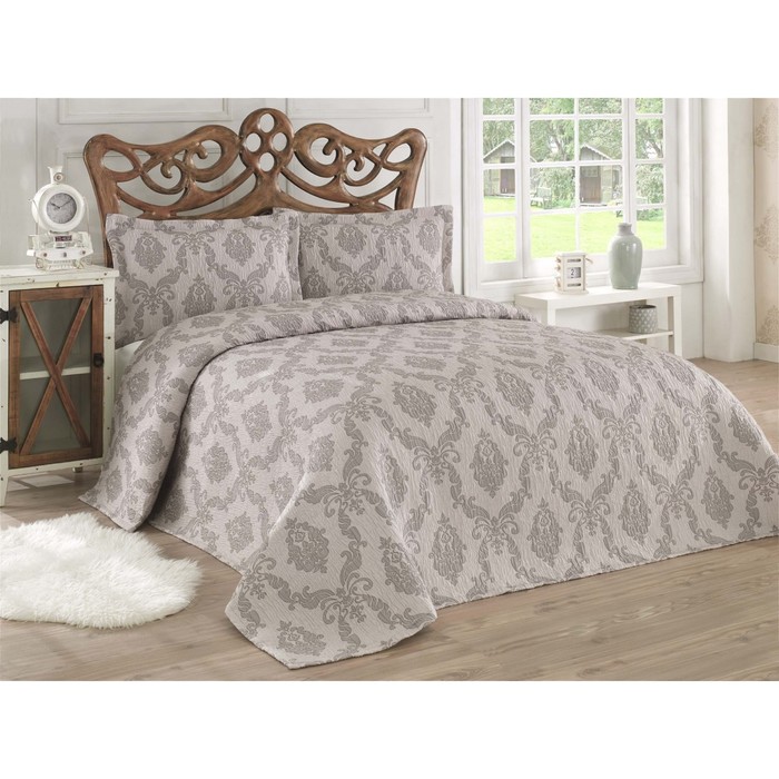 Комплект Vogar: покрывало 260 × 260 см, наволочки 50 × 70 см - 2 шт, коричневый