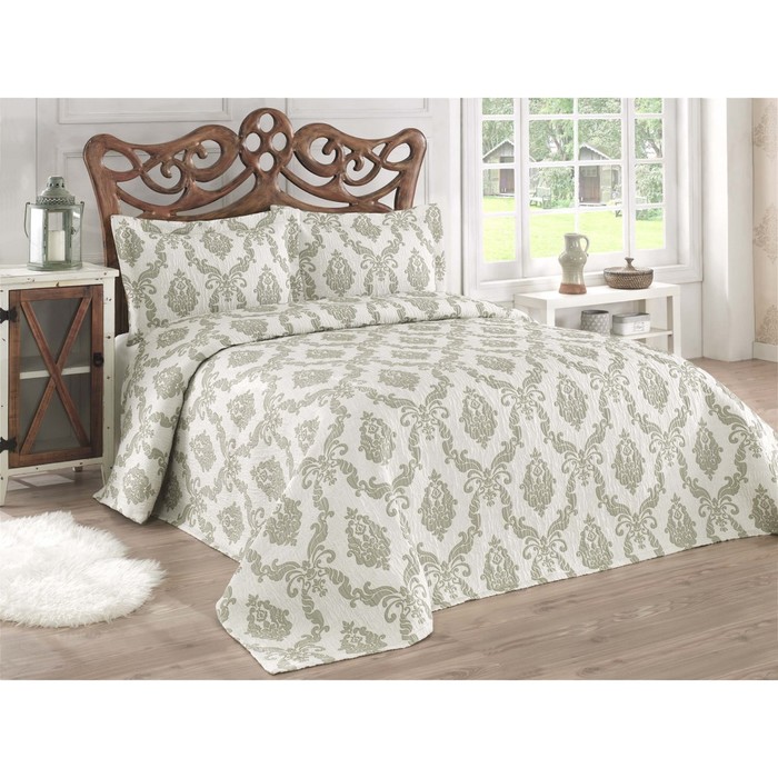 Комплект Vogar: покрывало 260 × 260 см, наволочки 50 × 70 см - 2 шт, зелёный